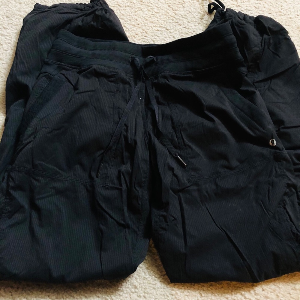 Lululemon pants.